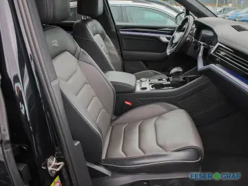 Touareg 3.0 TDI 4M R-Line Black AHK Matrix Pano