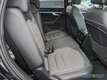 Touareg 3.0 TDI 4M R-Line Black AHK Matrix Pano