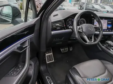 Touareg 3.0 TDI 4M R-Line Black AHK Matrix Pano