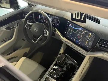 Touareg Elegance 4Motion eHybrid *Pano*AHK