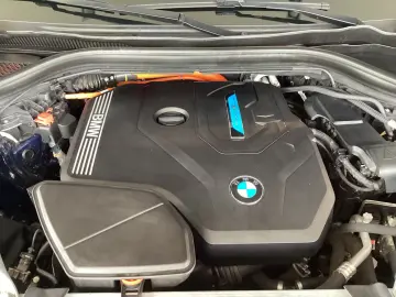 BMW X3 xDrive30e xLine Head-Up HiFi DAB