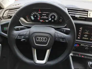 Q3 35 TFSI S tronic APP 4xKAM GJ-REIF PDC SHZ