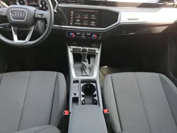 Q3 35 TFSI S tronic APP 4xKAM GJ-REIF PDC SHZ