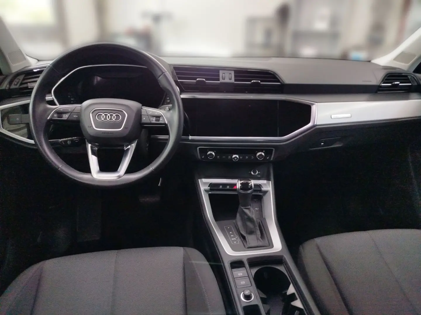 Q3 35 TFSI S tronic Navi DAB VC PDC Sitzheizung