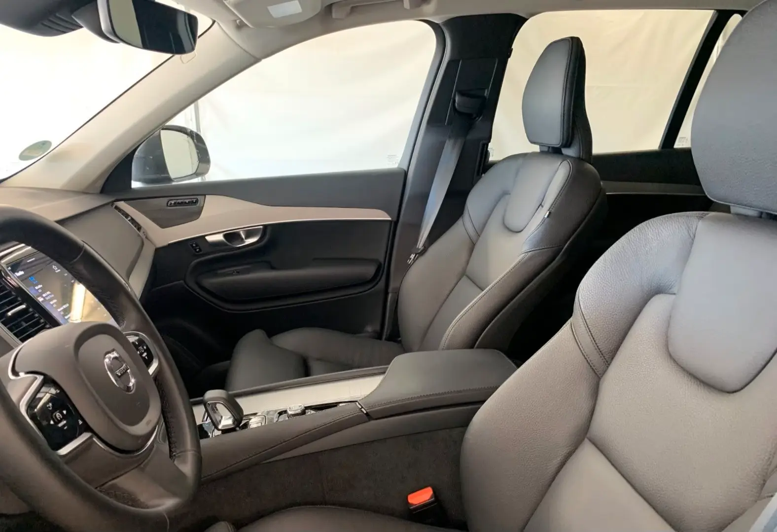 Volvo XC60 RDesign Expr., AHK, LED, Kam