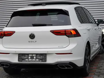 Golf VIII R-Line eTSI DSG PANO KEYLESS LED GARAN