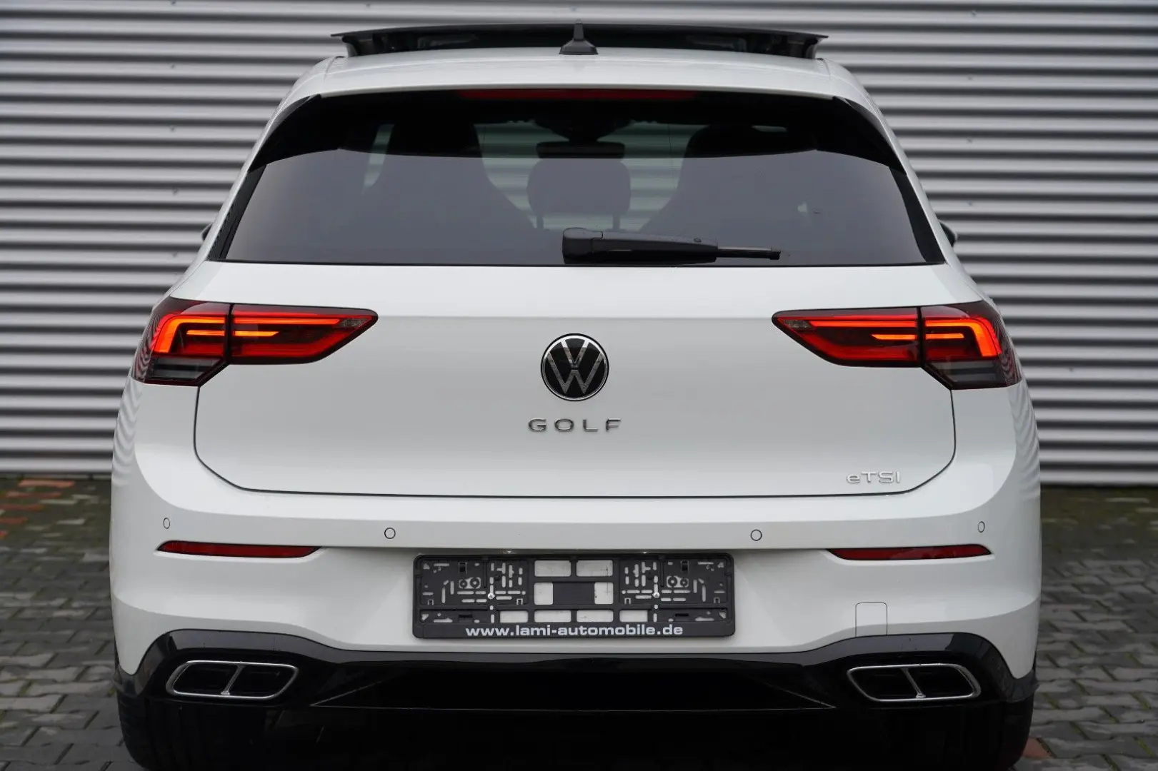 Golf VIII R-Line eTSI DSG PANO KEYLESS LED GARAN