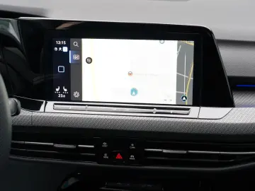 Golf VIII R-Line eTSI DSG PANO KEYLESS LED GARAN
