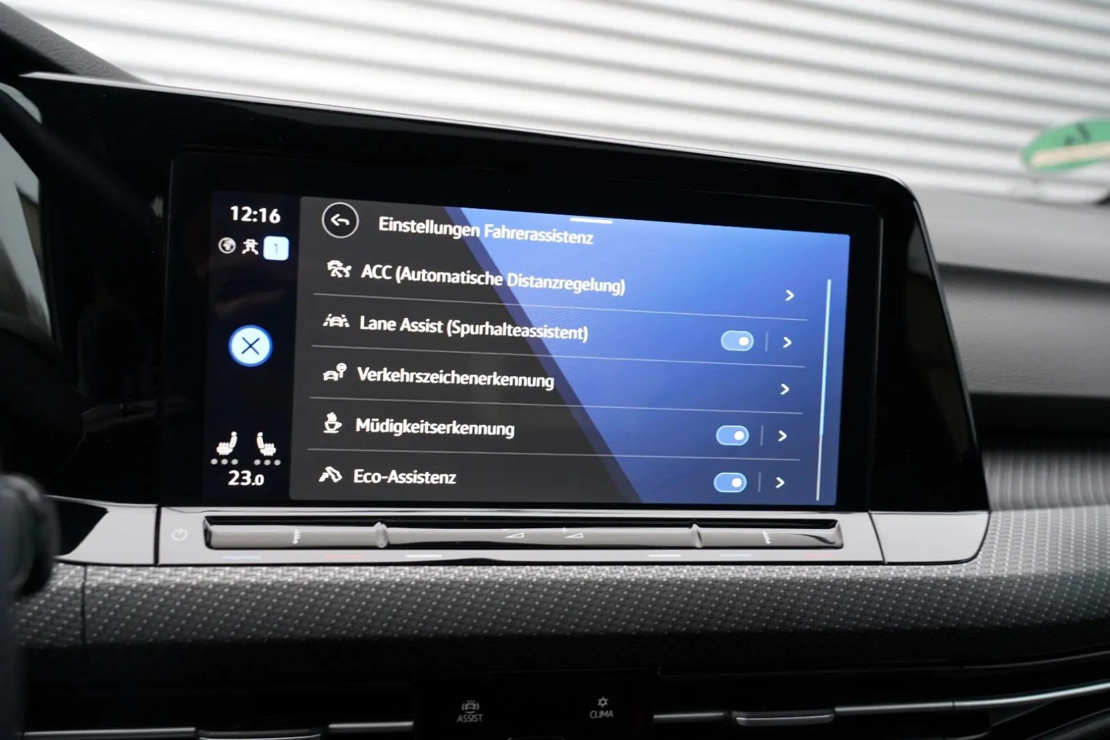 Golf VIII R-Line eTSI DSG PANO KEYLESS LED GARAN