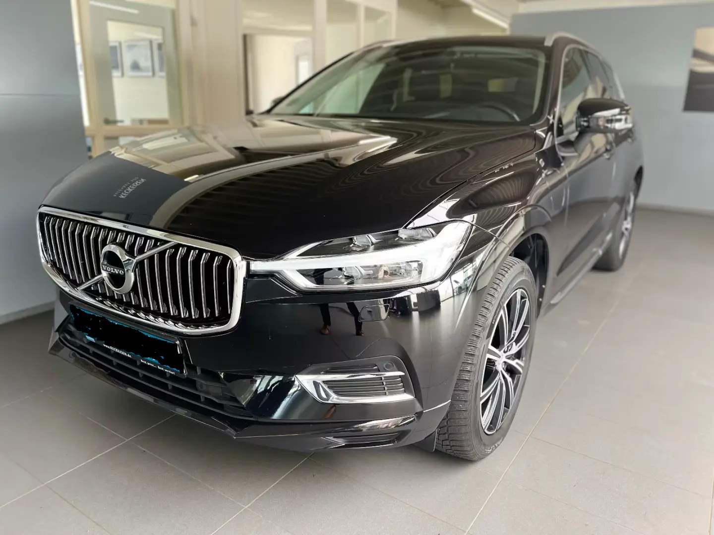 Volvo XC60 T6 AWD Geartronic Inscripție AHK