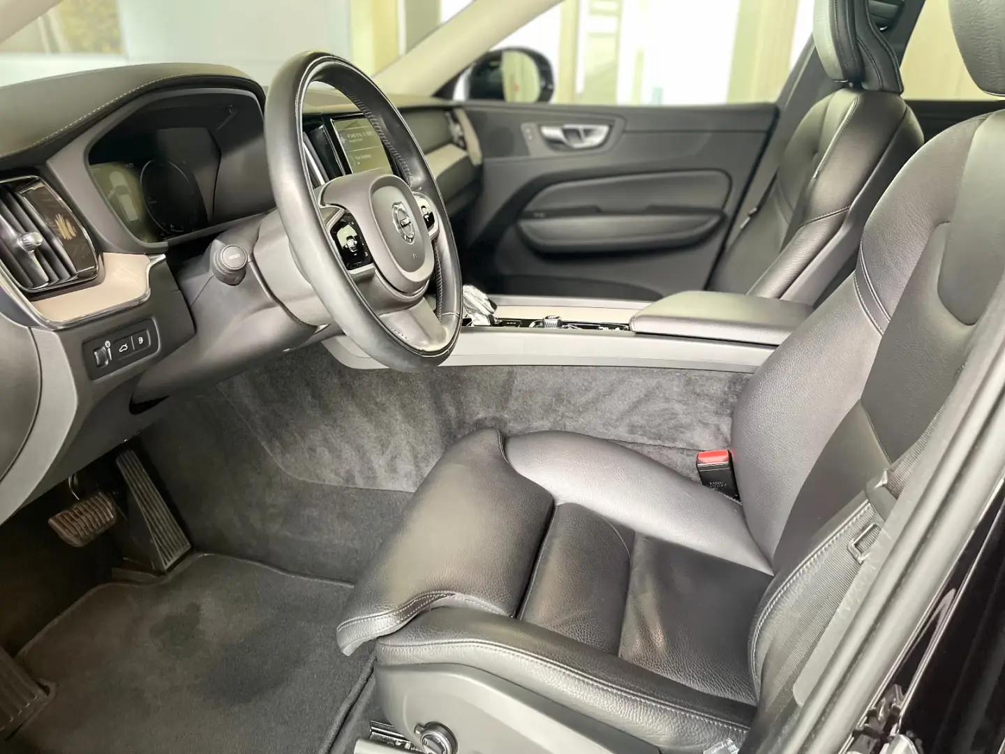 Volvo XC60 T6 AWD Geartronic Inscripție AHK