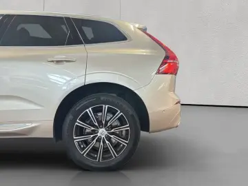 Volvo XC60 Inscripție de reîncărcare T8 AWD
