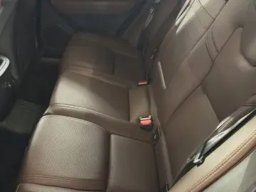 Volvo XC60 Inscripție de reîncărcare T8 AWD