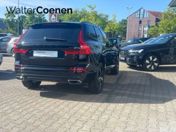 XC60 T8 AWD Recharge Geartronic RDesign Expressi
