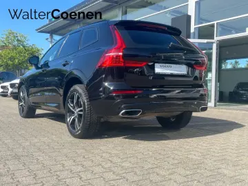 XC60 T8 AWD Recharge Geartronic RDesign Expressi