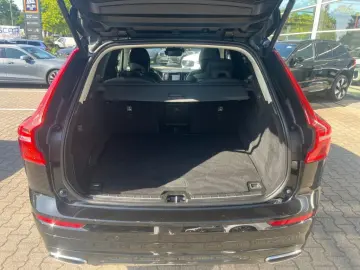 XC60 T8 AWD Recharge Geartronic RDesign Expressi