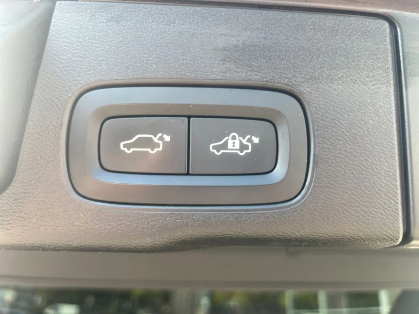 XC60 T8 AWD Recharge Geartronic RDesign Expressi