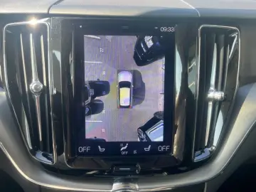XC60 T8 AWD Recharge Geartronic RDesign Expressi