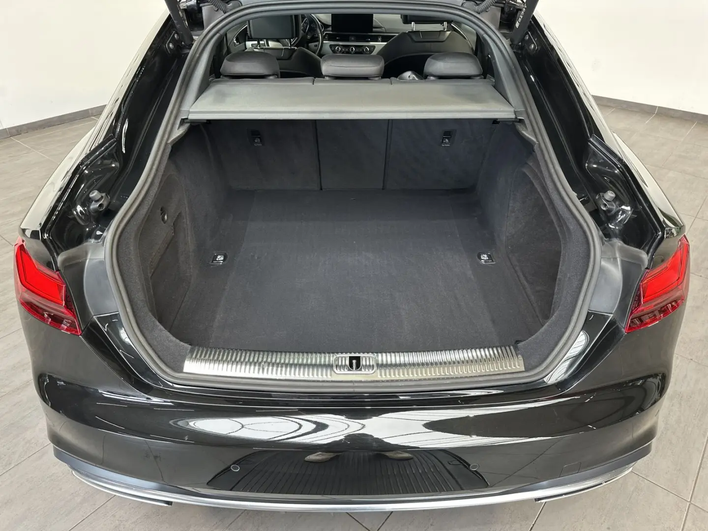 A5 SpB 35 TDI Advanced NAV+LED+ACC+KAM+CARPLAY