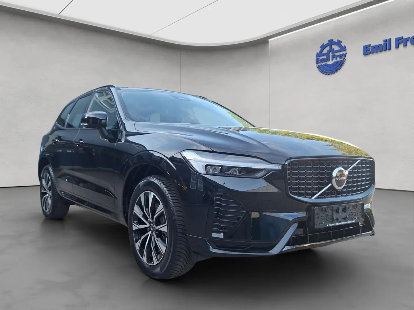 XC60 B4 B Plus Dark AHK PANO LEDER PDC