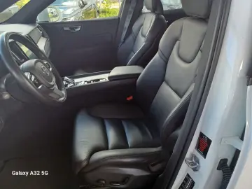 XC60 T8°Inscription°Plug-In Hybrid°360°Cam°22