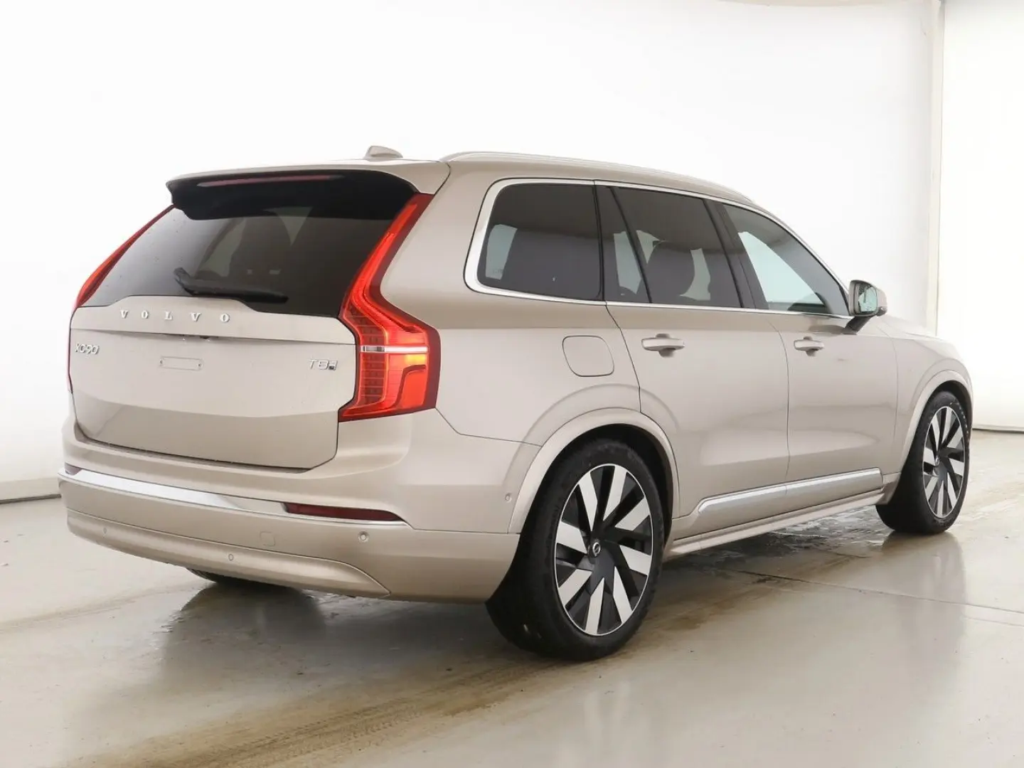 XC 90 T8 Plus Bright Recharge Plug-In Hybrid AWD