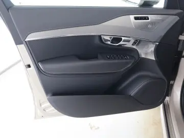 XC 90 T8 Plus Bright Recharge Plug-In Hybrid AWD