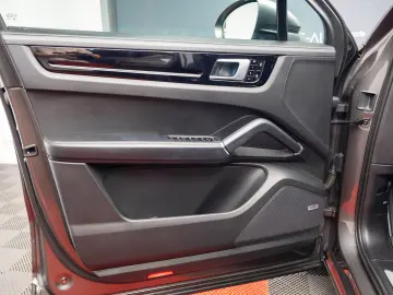 Porsche Cayenne Coupe