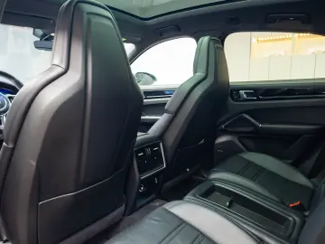 Porsche Cayenne Coupe