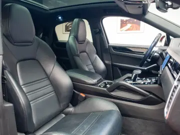 Porsche Cayenne Coupe