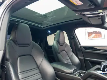 Porsche Cayenne Coupe