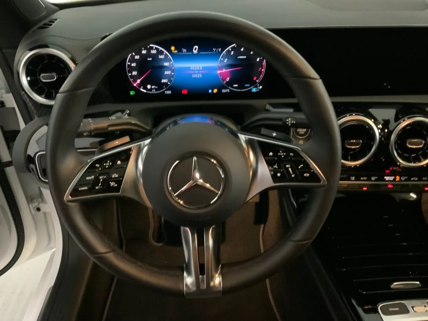 CLA 180 Coupé Progr Pano WinterPak AppleCarPlay