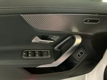 CLA 180 Coupé Progr Pano WinterPak AppleCarPlay