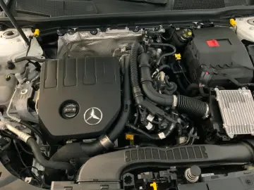 CLA 180 Coupé Progr Pano WinterPak AppleCarPlay