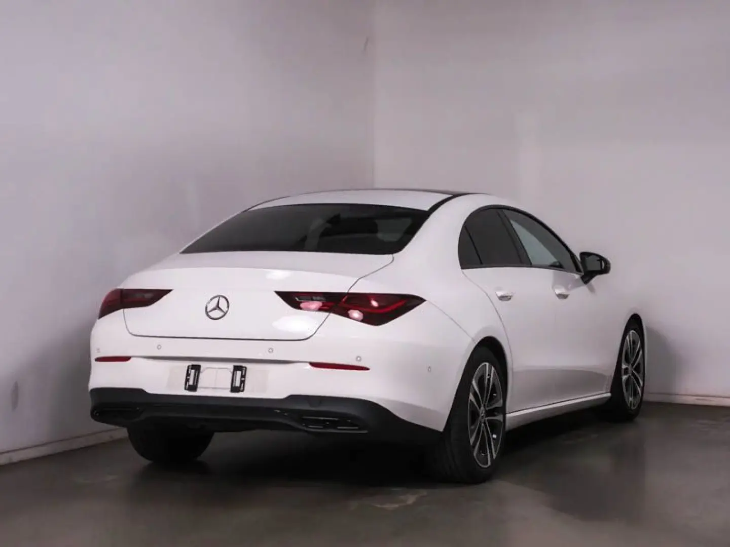 CLA 180 Coupé , PROGRESSIVE NIGHT SPUR PANO PDC