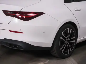 CLA 180 Coupé , PROGRESSIVE NIGHT SPUR PANO PDC