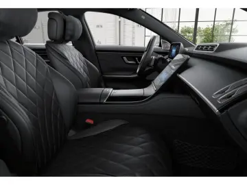 S 450 4M AMG PANORAMA+DISTRONIC+HEADUP+BURMESTER