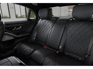 S 450 4M AMG PANORAMA+DISTRONIC+HEADUP+BURMESTER