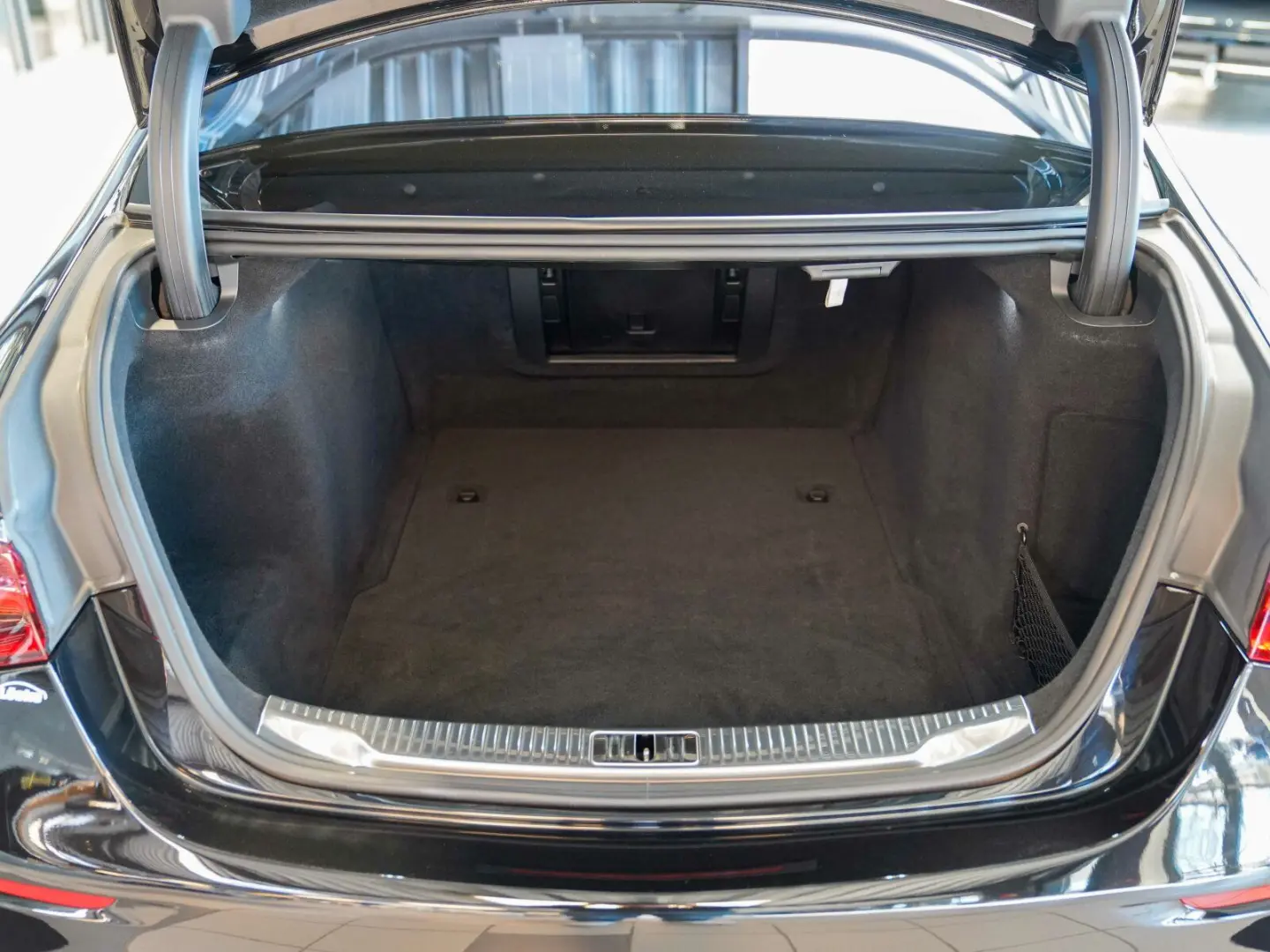 S 580 4M lang AMG Line Exklusiv karminrot Pano