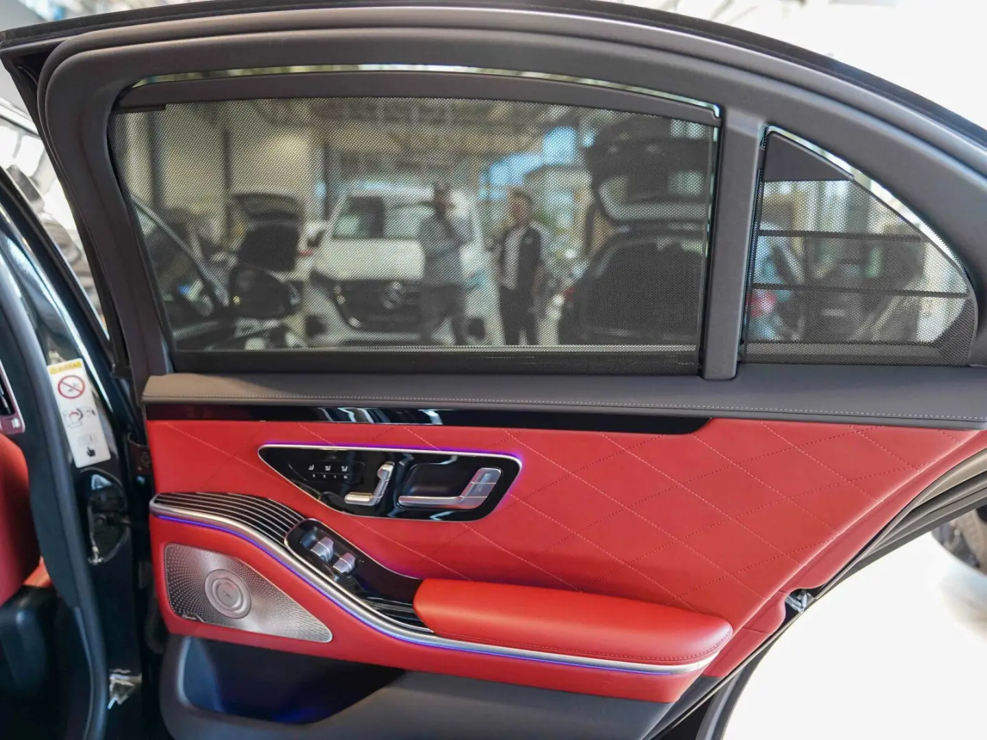 S 580 4M lang AMG Line Exklusiv karminrot Pano