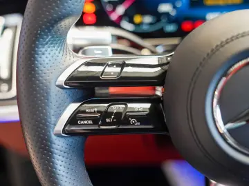 S 580 4M lang AMG Line Exklusiv karminrot Pano