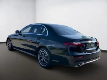 E 220 d AMG*SHD*AHK*KAMERA*PTS*LED*MBUX*SHZ*