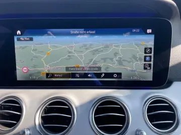 E 220 d AMG*SHD*AHK*KAMERA*PTS*LED*MBUX*SHZ*