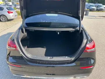 E 220 d AMG*SHD*AHK*KAMERA*PTS*LED*MBUX*SHZ*