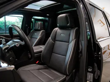 Cadillac Escalade 600 6.2 V8
