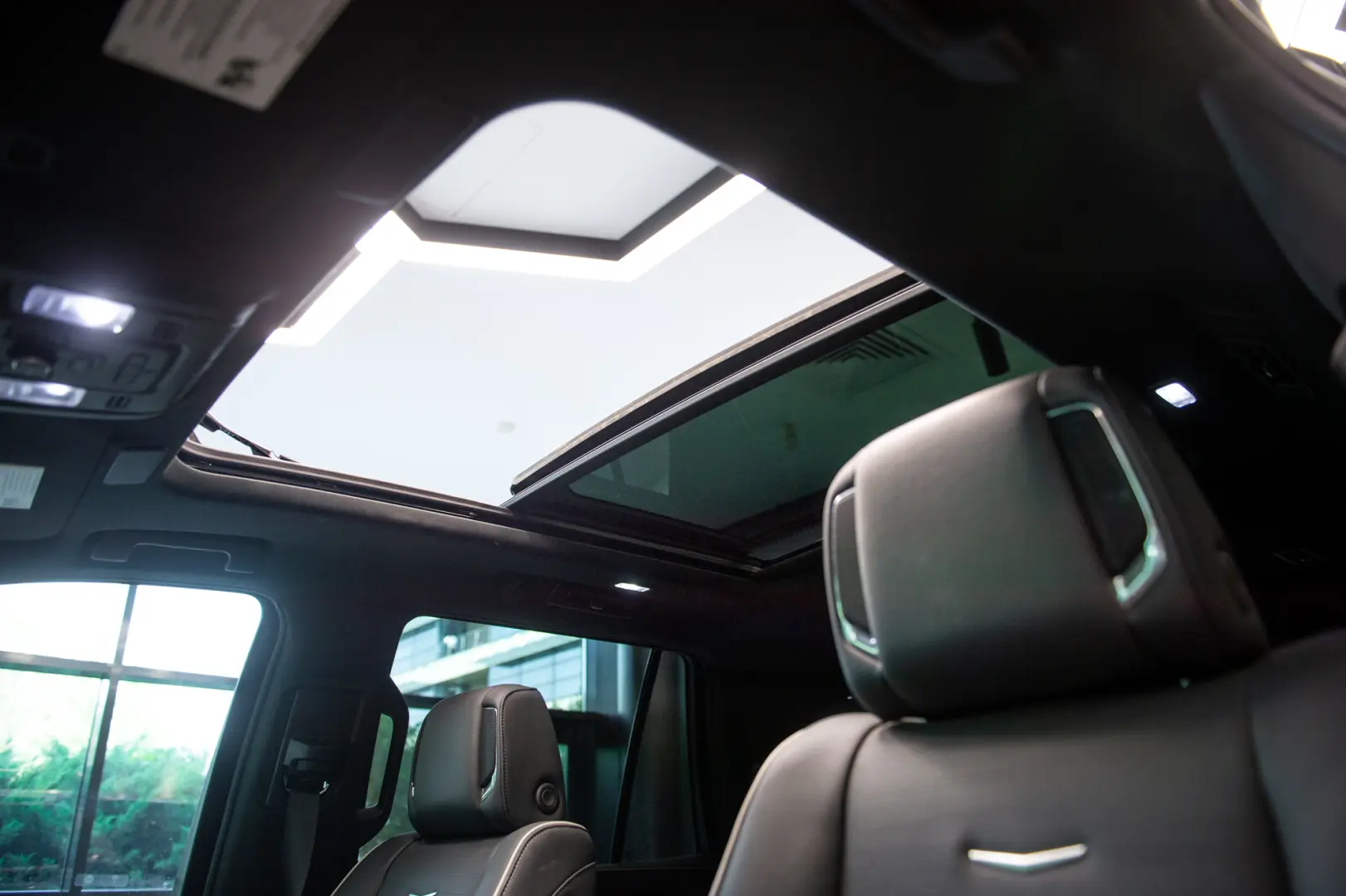 Cadillac Escalade 600 6.2 V8