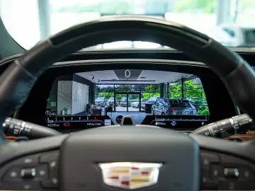 Cadillac Escalade 600 6.2 V8
