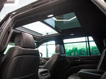 Cadillac Escalade 600 6.2 V8