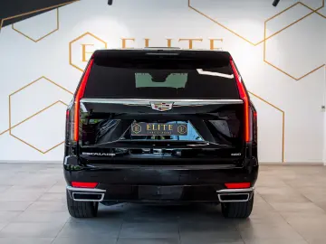 Cadillac Escalade 600 6.2 V8