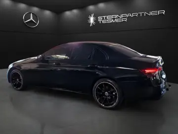 E 220 d AMG+MBUX+DISTR+NIGHT+AMBIENTE+KAMERA+AHK